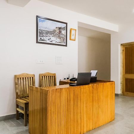 Oyo 72466 Hotel Yuvraj Shivpurī エクステリア 写真