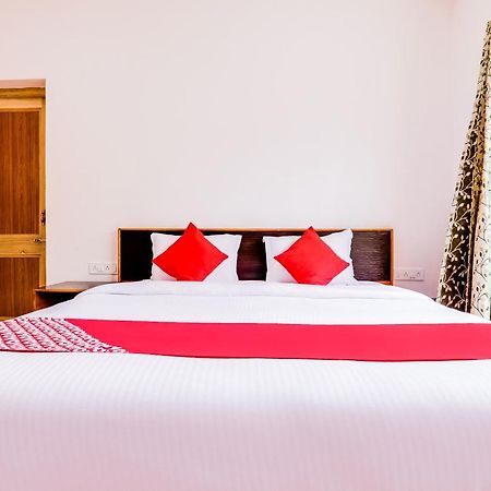 Oyo 72466 Hotel Yuvraj Shivpurī エクステリア 写真