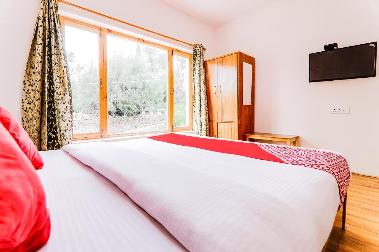 Oyo 72466 Hotel Yuvraj Shivpurī エクステリア 写真